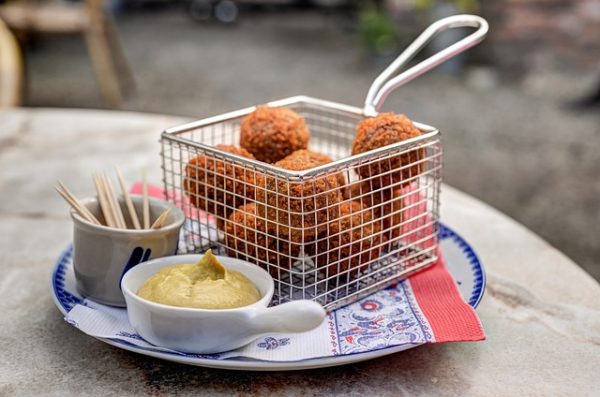 bitterballen are a dutch delicacy